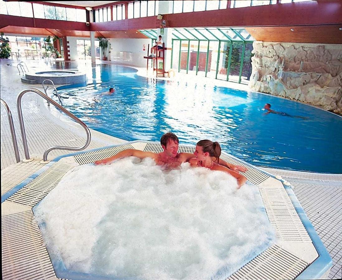 Luxury Lodge On Edge Of New Forest And 800M From Sea Entertainment And Leisure Passes Included Milford on Sea Exteriör bild