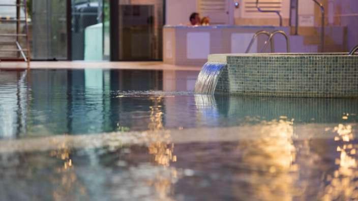 Luxury Lodge On Edge Of New Forest And 800M From Sea Entertainment And Leisure Passes Included Milford on Sea Exteriör bild